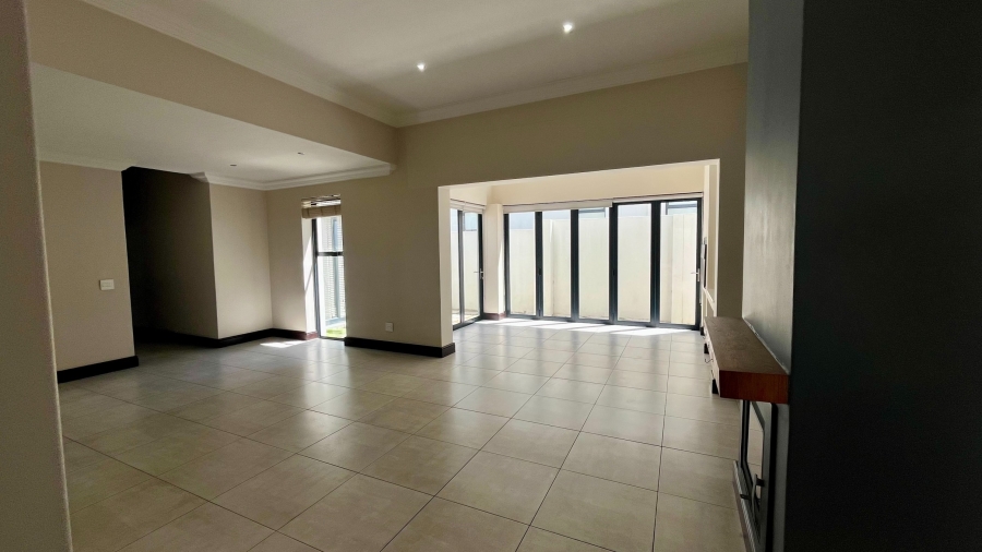 3 Bedroom Property for Sale in Sitari Country Estate Western Cape